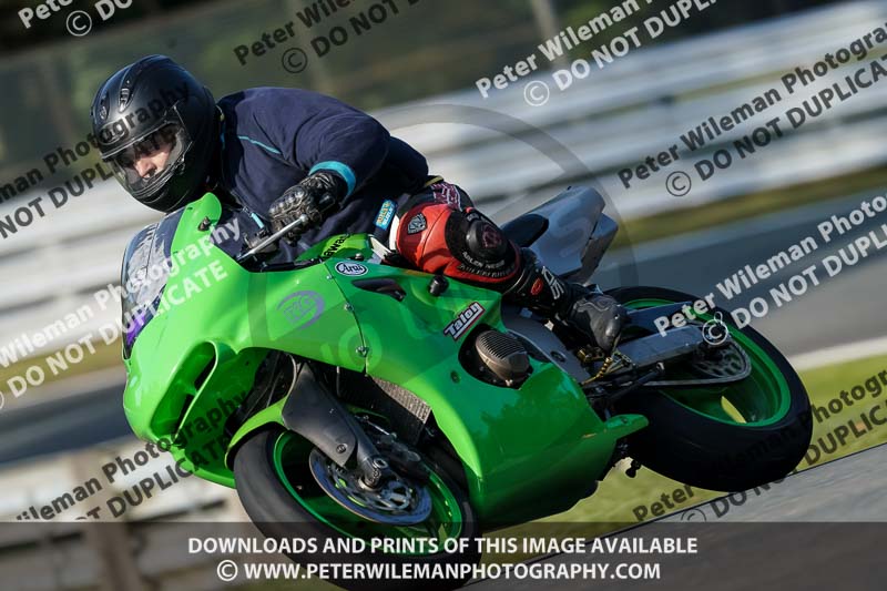 anglesey;brands hatch;cadwell park;croft;donington park;enduro digital images;event digital images;eventdigitalimages;mallory;no limits;oulton park;peter wileman photography;racing digital images;silverstone;snetterton;trackday digital images;trackday photos;vmcc banbury run;welsh 2 day enduro